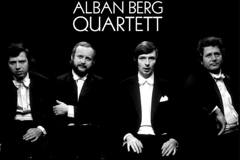 Fila 01: El cuarteto “De mi vida” de Smetana