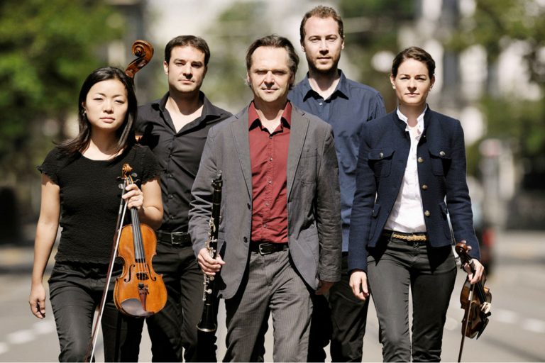 Fila 01: El quinteto con clarinete de Brahms