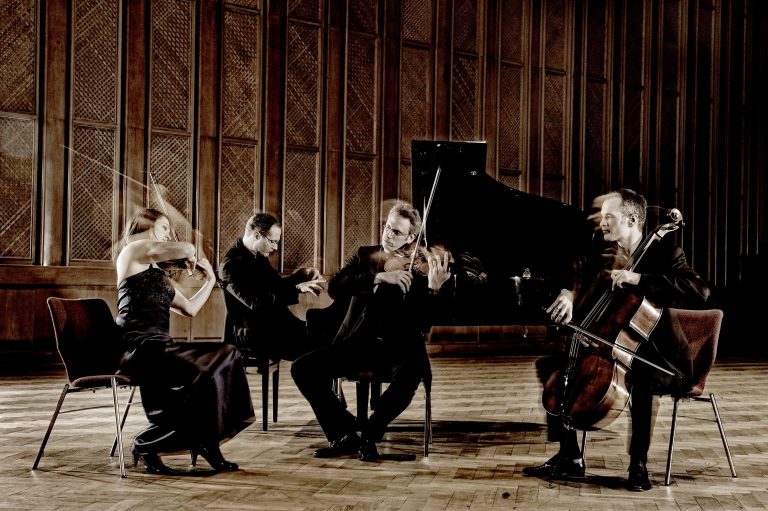 Fila 01: el cuarteto con piano de Schumann